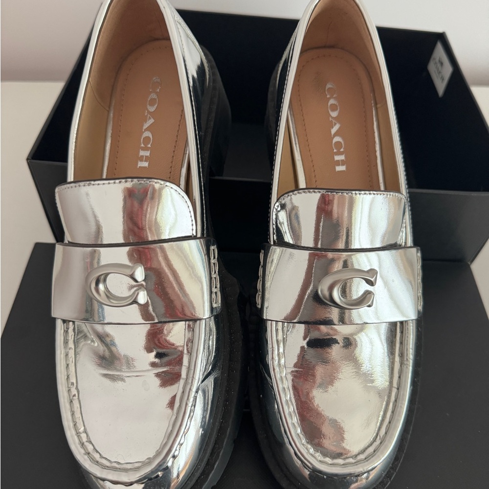 Coach leather metallic loafers - Picture 2 of 5